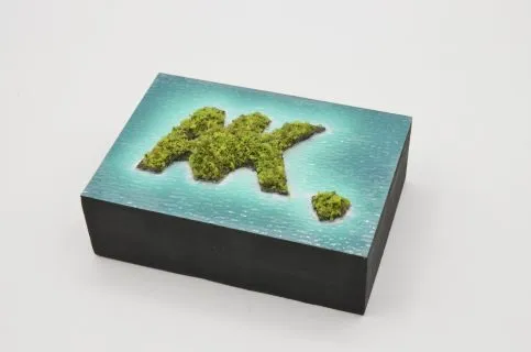 AK Interactive Textured Acrylic Sheet for Dioramas - Transparent Fine Water