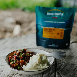 BACK COUNTRY CUISINE FREEZE DRIED MEAL SMALL 90G ROAST BEEF AND VEGETABLES