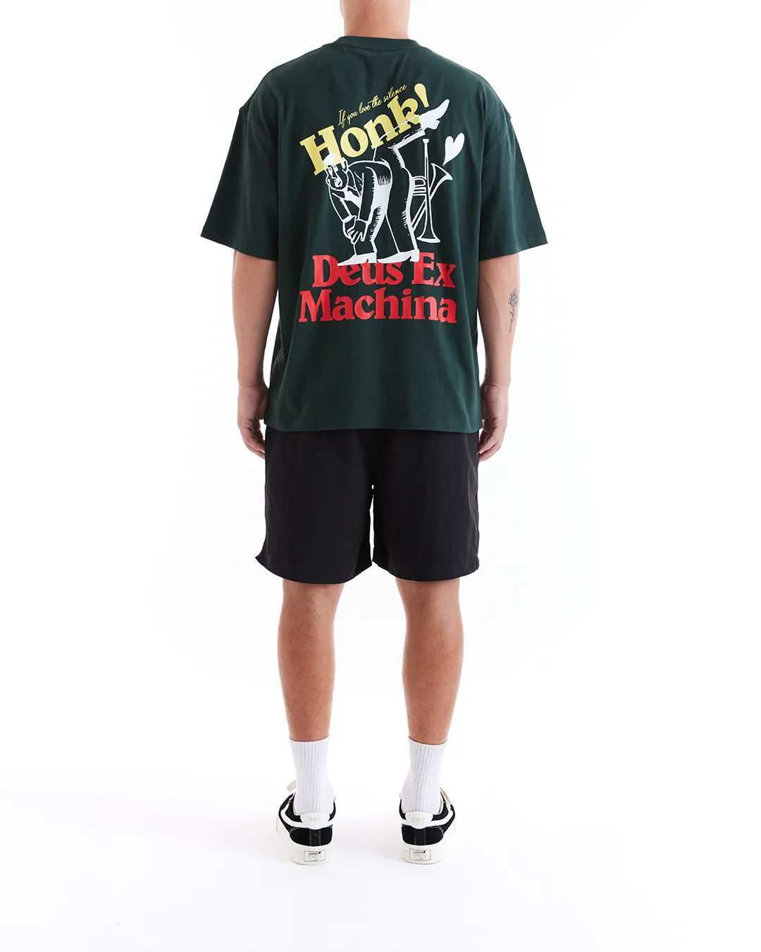 BRASSWORKS TEE - TREK GREEN