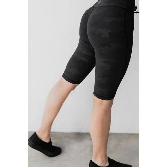 Celestial Bodiez NWT Power Bike Shorts in 'Black Camo’ Size Small