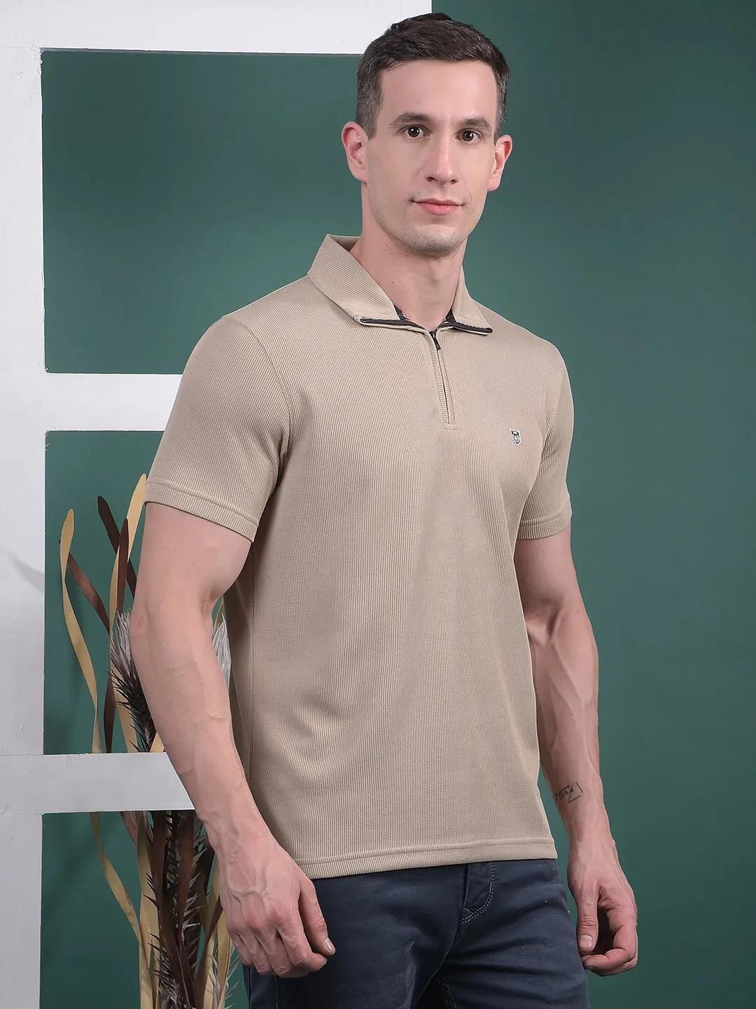 COBB SOLID SAND BROWN POLO NECK ZIPPER T-SHIRT