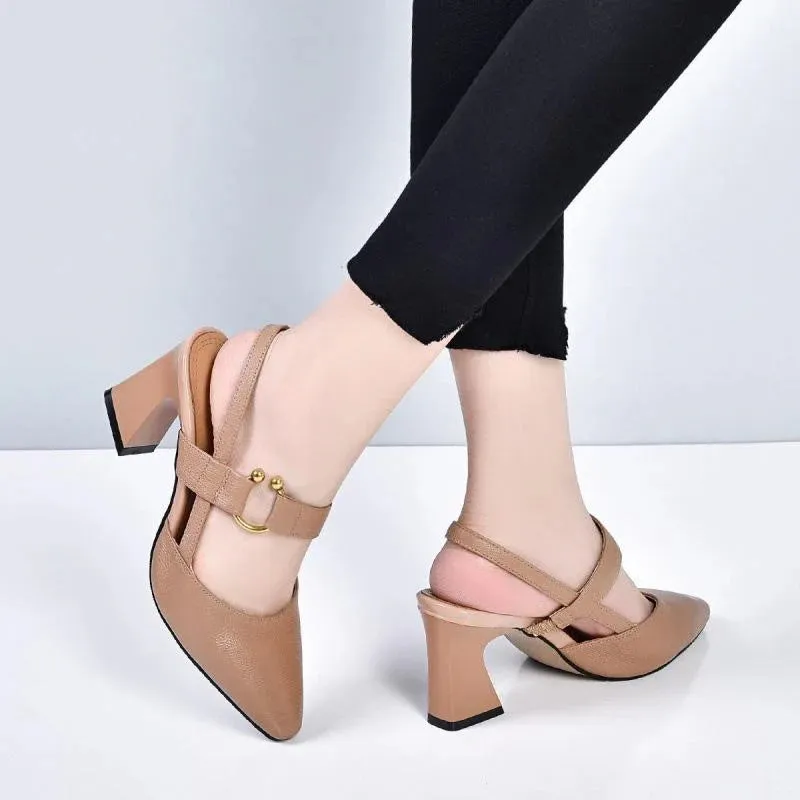 Elegant shoes for a refined look 