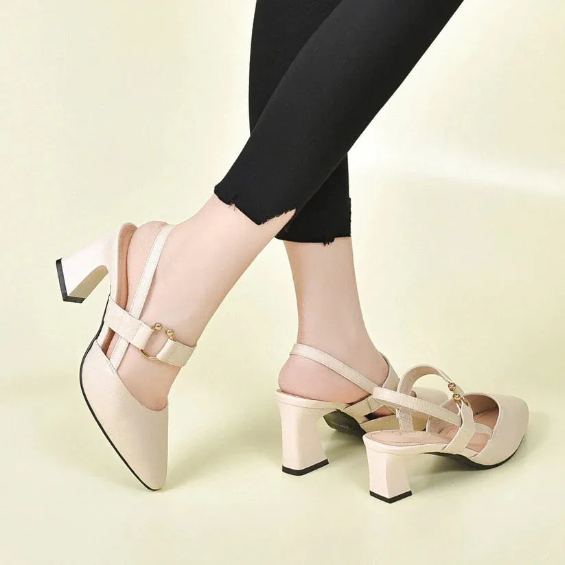 Elegant shoes for a refined look 