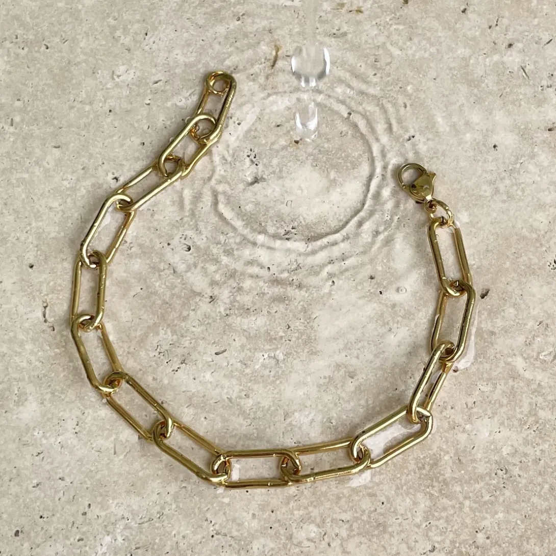 Ellie Vail Water Resistant Jewelry - Carla Paperclip Chain Bracelet