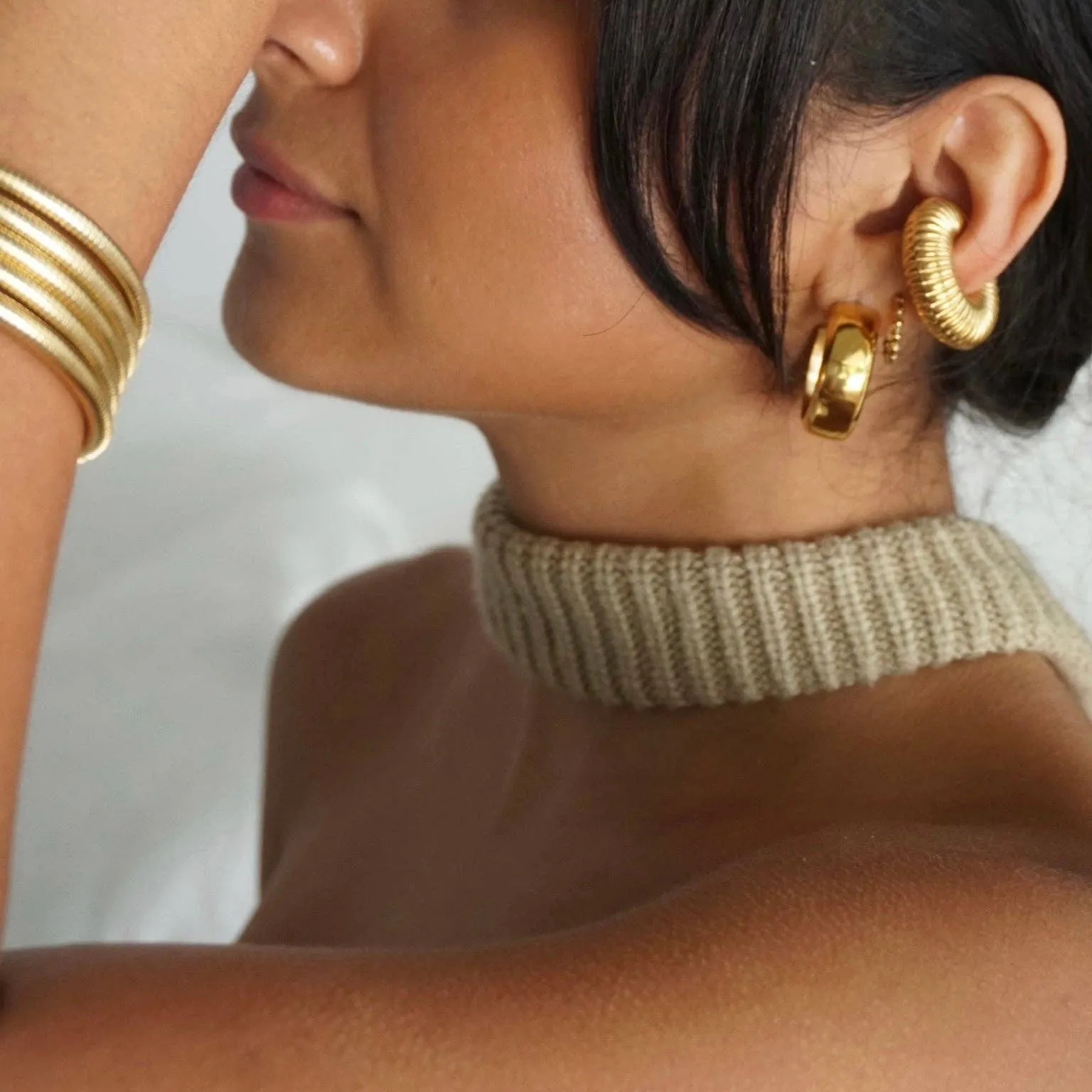 Ellie Vail Water Resistant Jewelry - Cosa Medium Hoop Earring