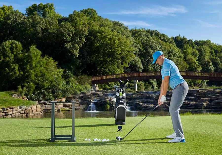 Garmin Approach R10 Premium Golf Simulator Package
