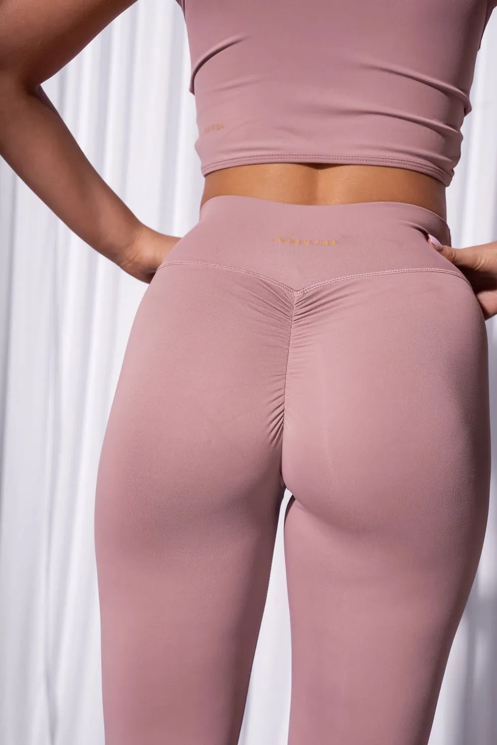 Girlfriend Legging - Blush