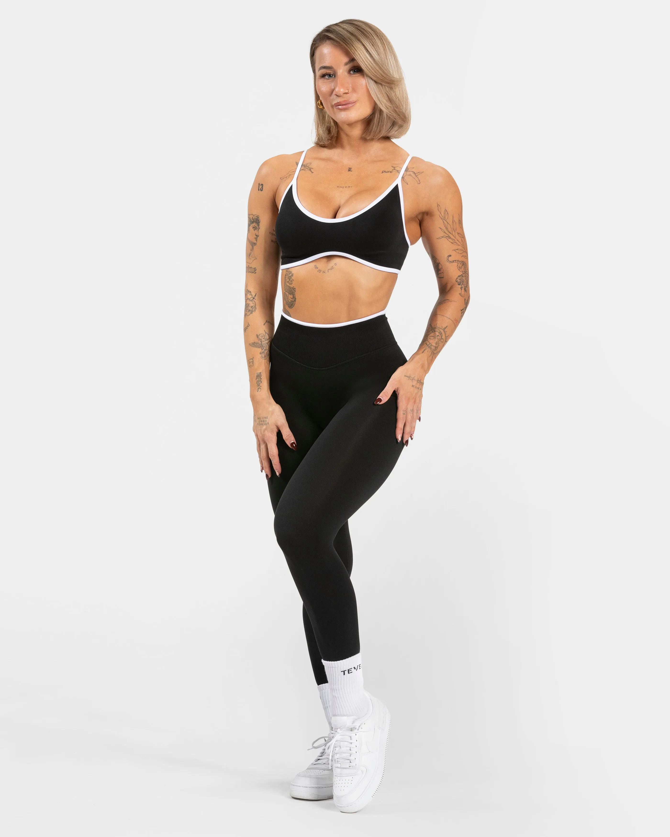 Ignite Sculpt Scrunch Leggings "Schwarz"