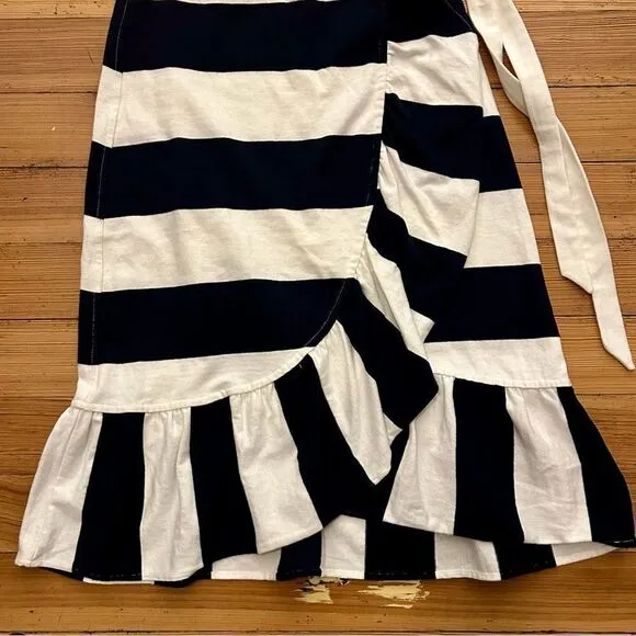 J. Crew rugby knit wrap skirt Navy/ Ivory. Size XS.