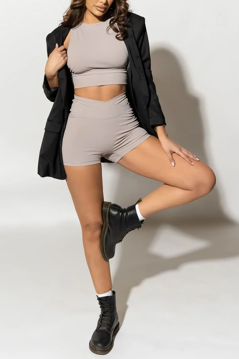 Model Short - Haze