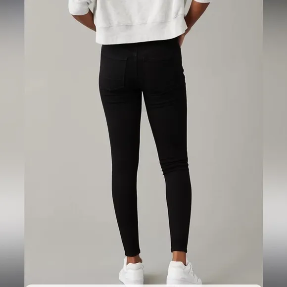 NWT- American Eagle Hi-Rise Jegging Ne(x)t Level Stretch Women's Size 6 Long 28W