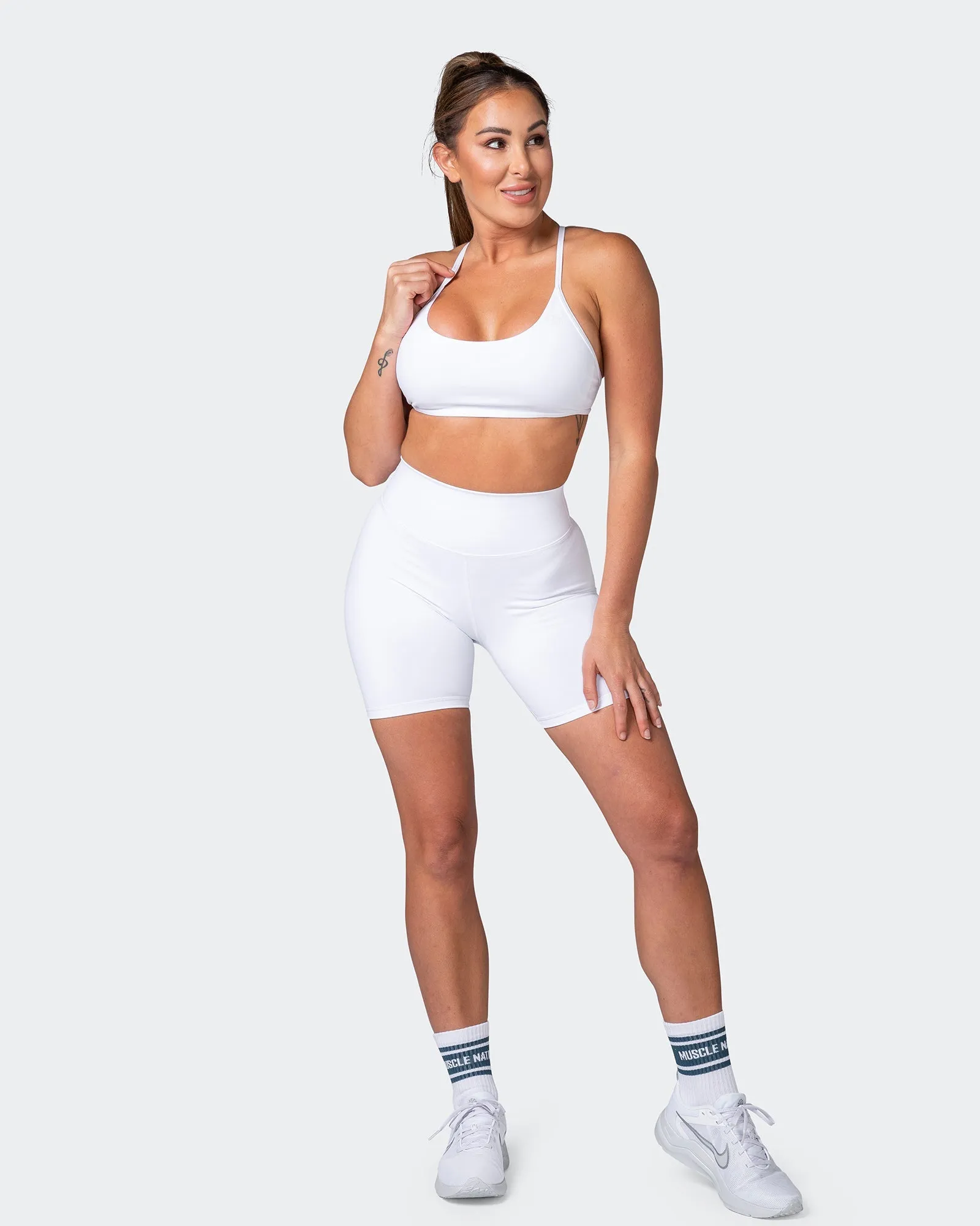 Signature Scrunch Midway Shorts - White