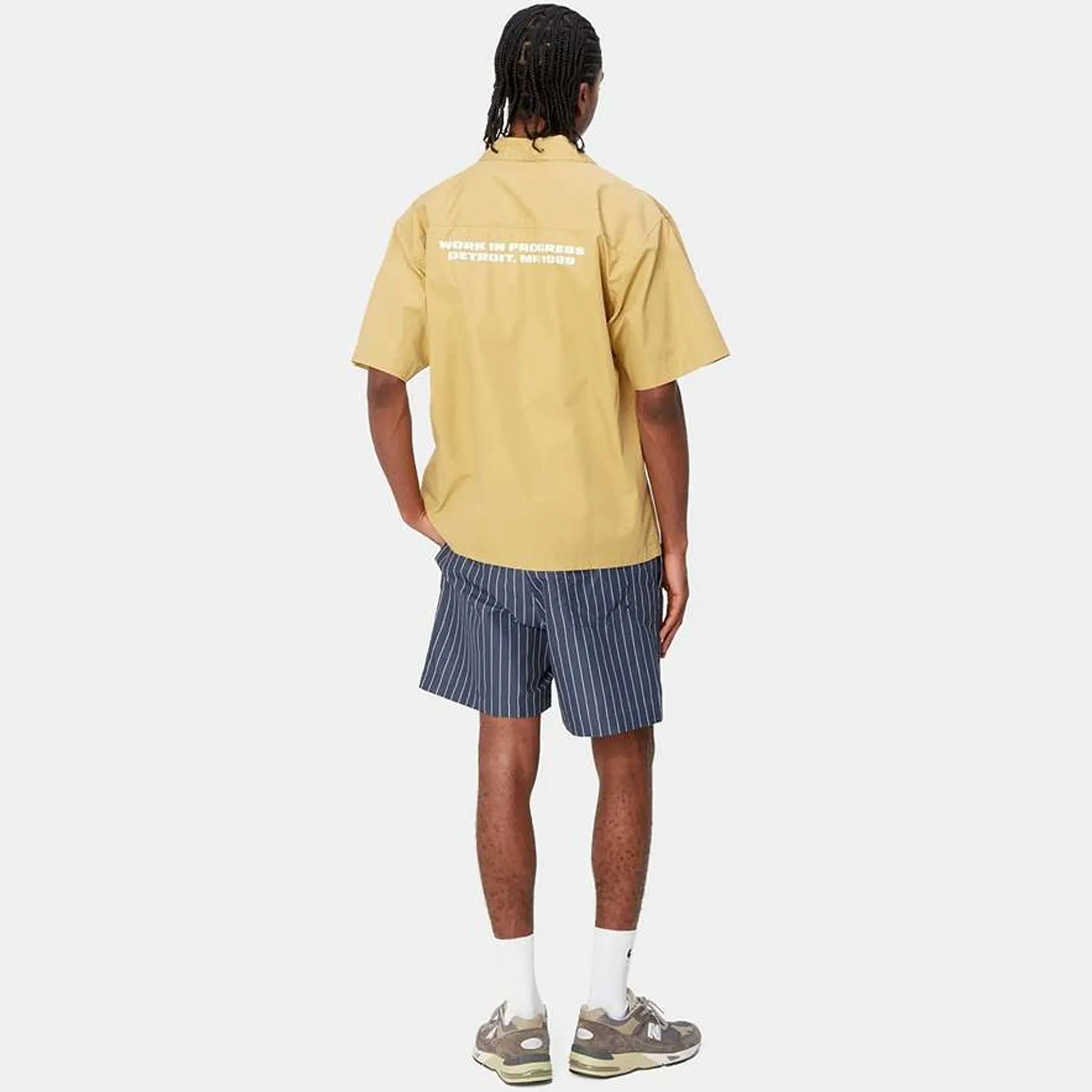 S/S Link Script Shirt (BOURBON/WHITE)