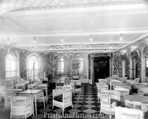 The TITANIC Caf Interior  4990