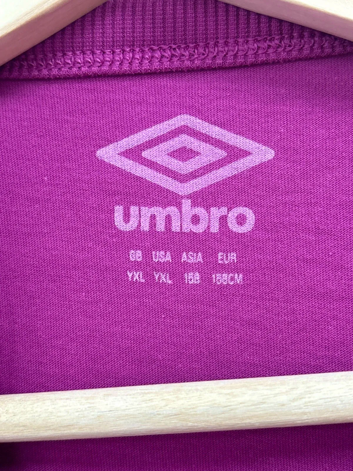Umbro Wild Aster England CVC Tee (02) YXL