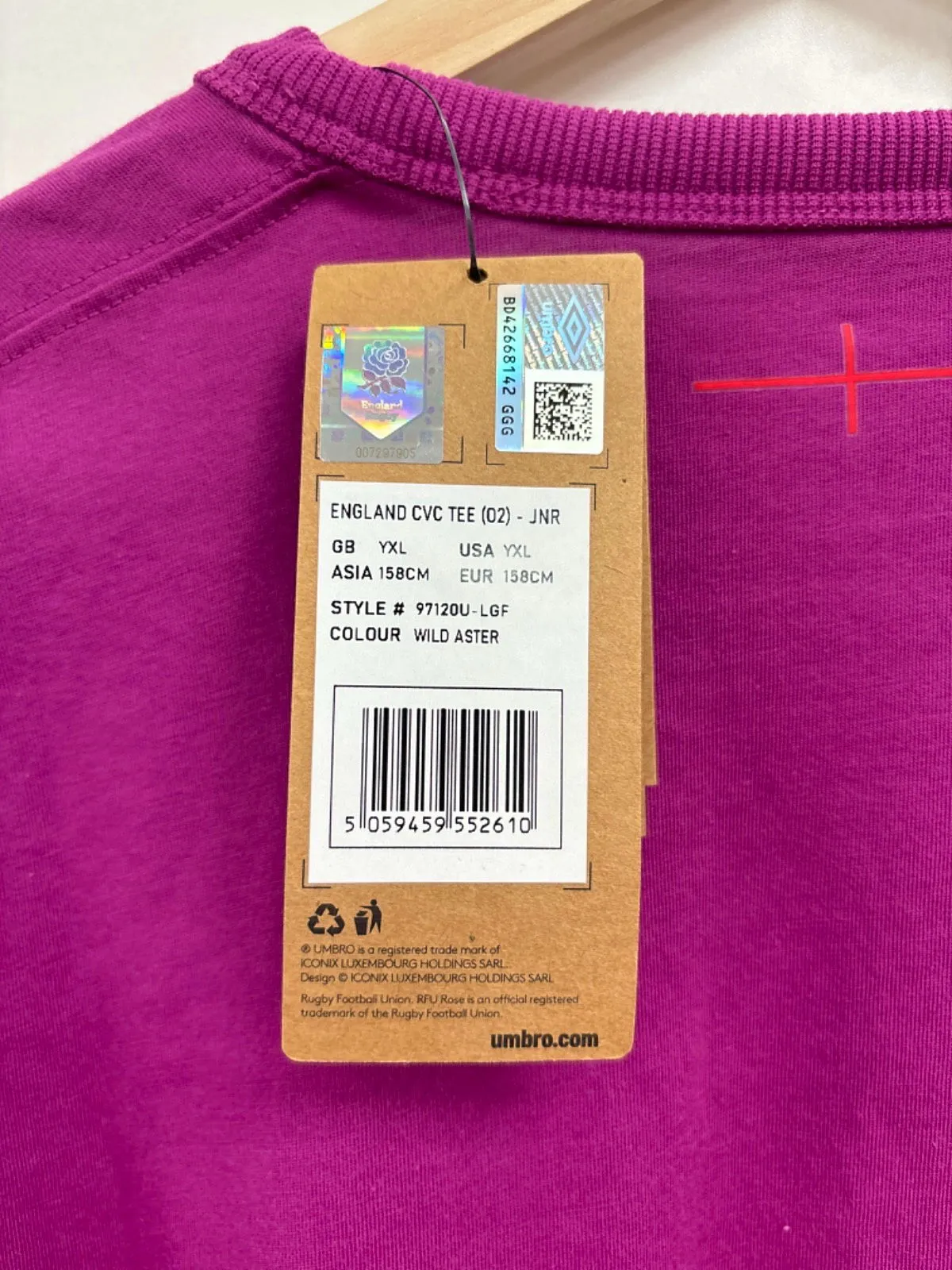 Umbro Wild Aster England CVC Tee (02) YXL