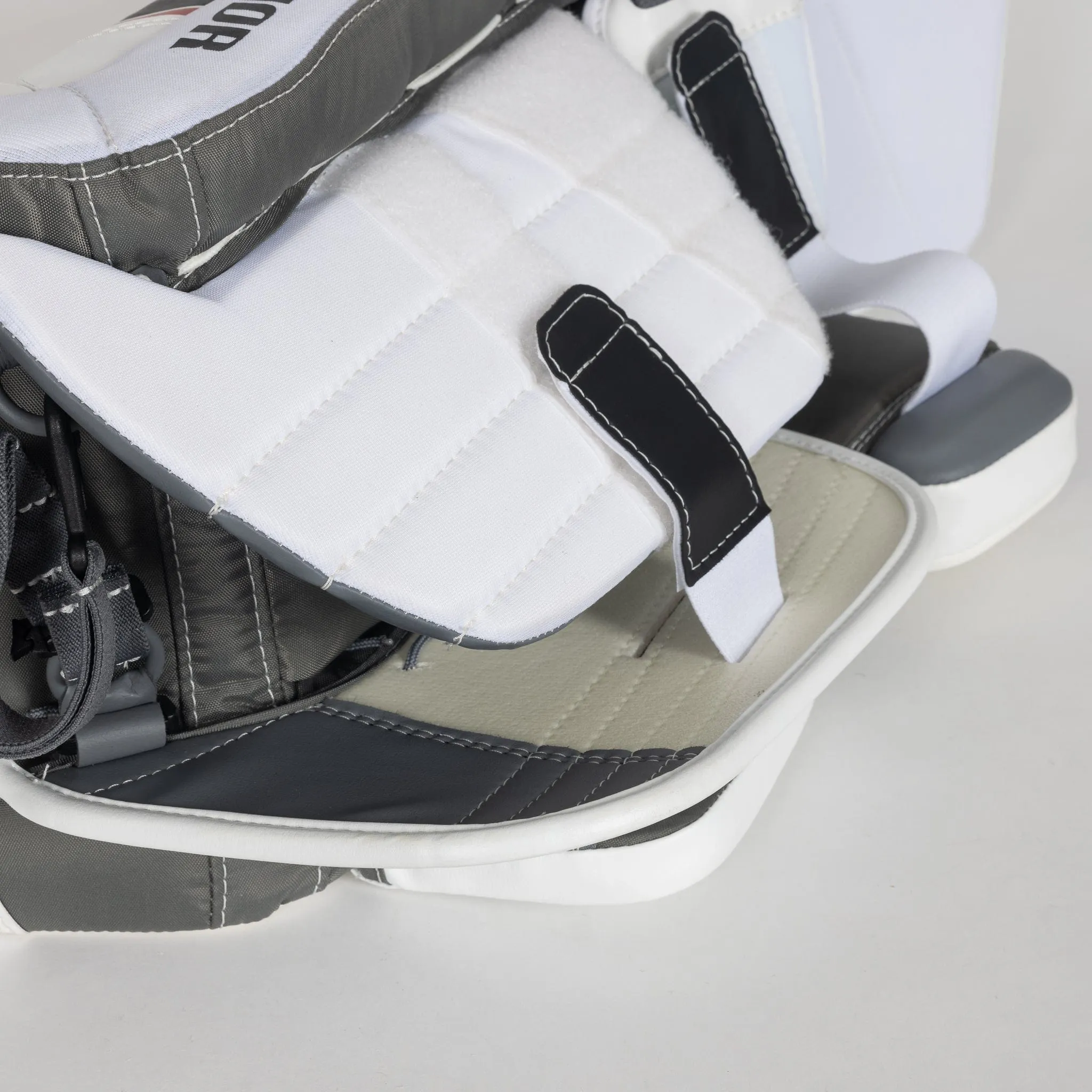 Warrior G7 Junior Goalie Leg Pads