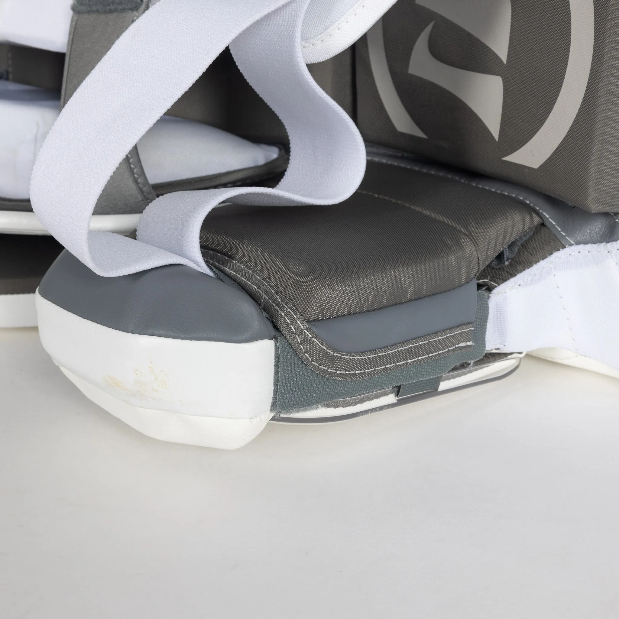 Warrior G7 Senior Goalie Leg Pads