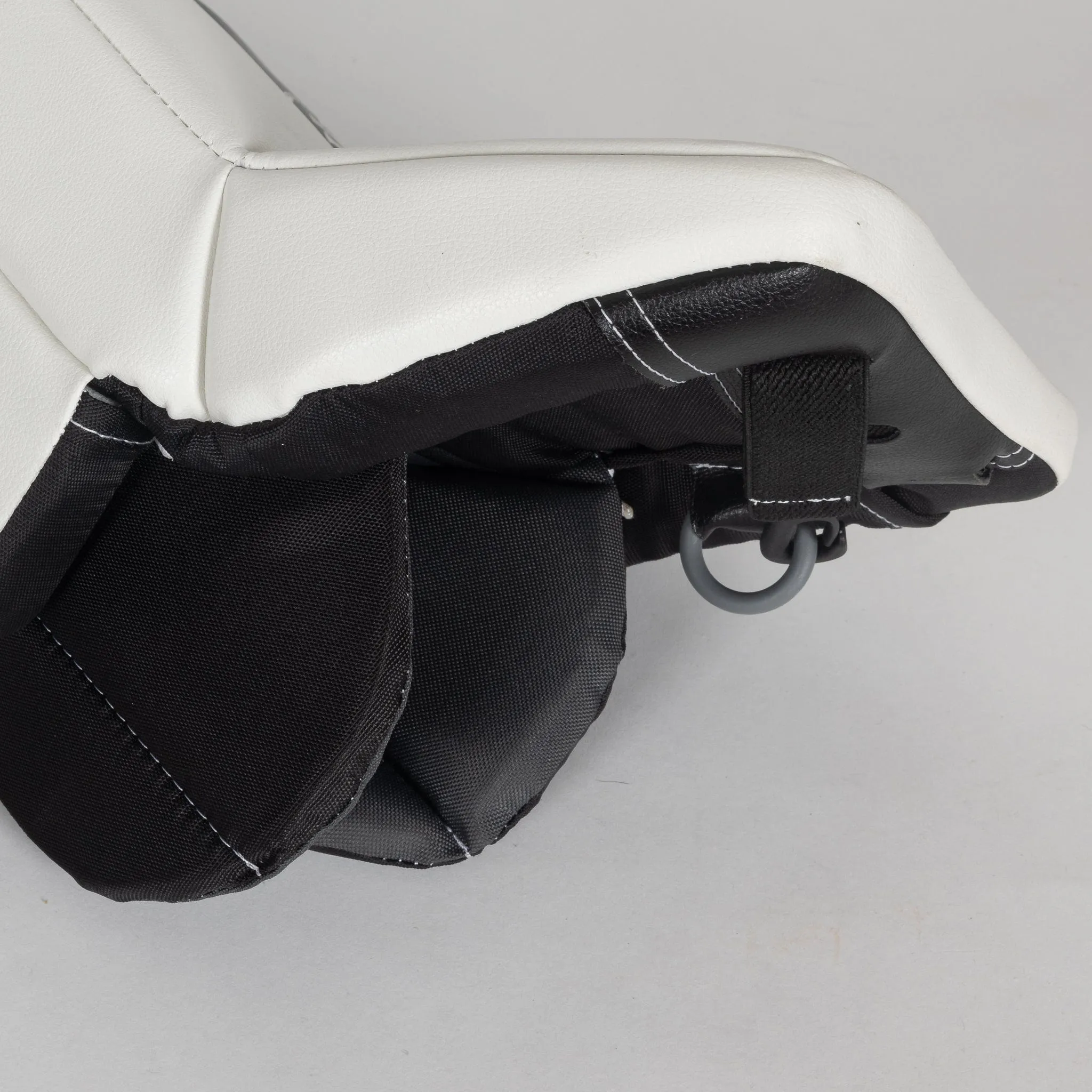Warrior G7 Youth Goalie Leg Pads