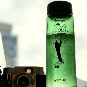 Water Bottle S500 Christmas Skateboarding - Green color