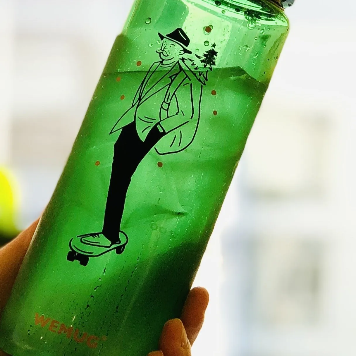 Water Bottle S500 Christmas Skateboarding - Green color